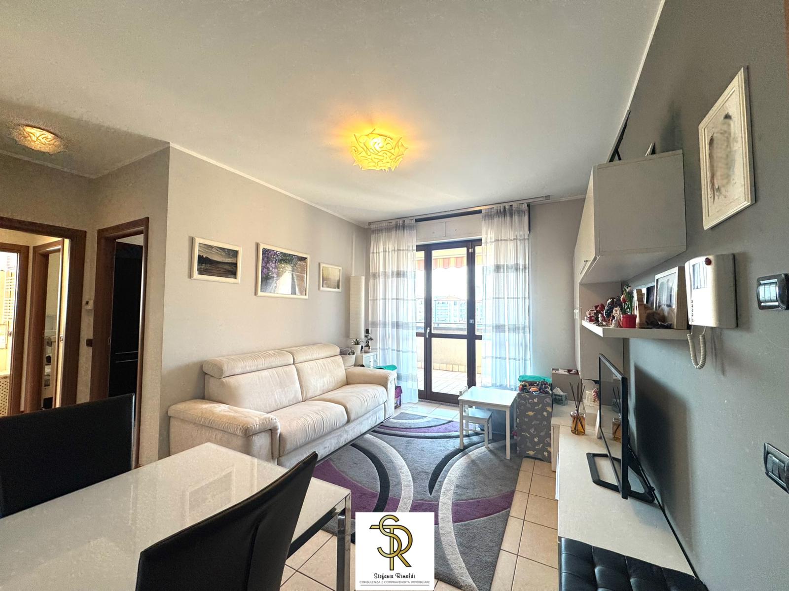 CERRO MAGGIORE: BILOCALE CON TERRAZZO ULTIMO PIANO