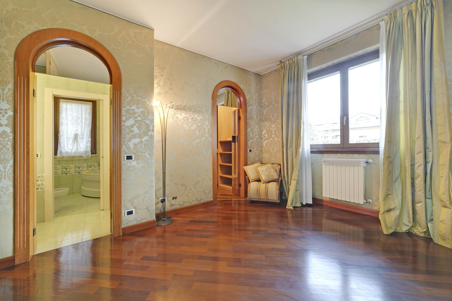 VILLA DI PRESTIGIO A PARABIAGO