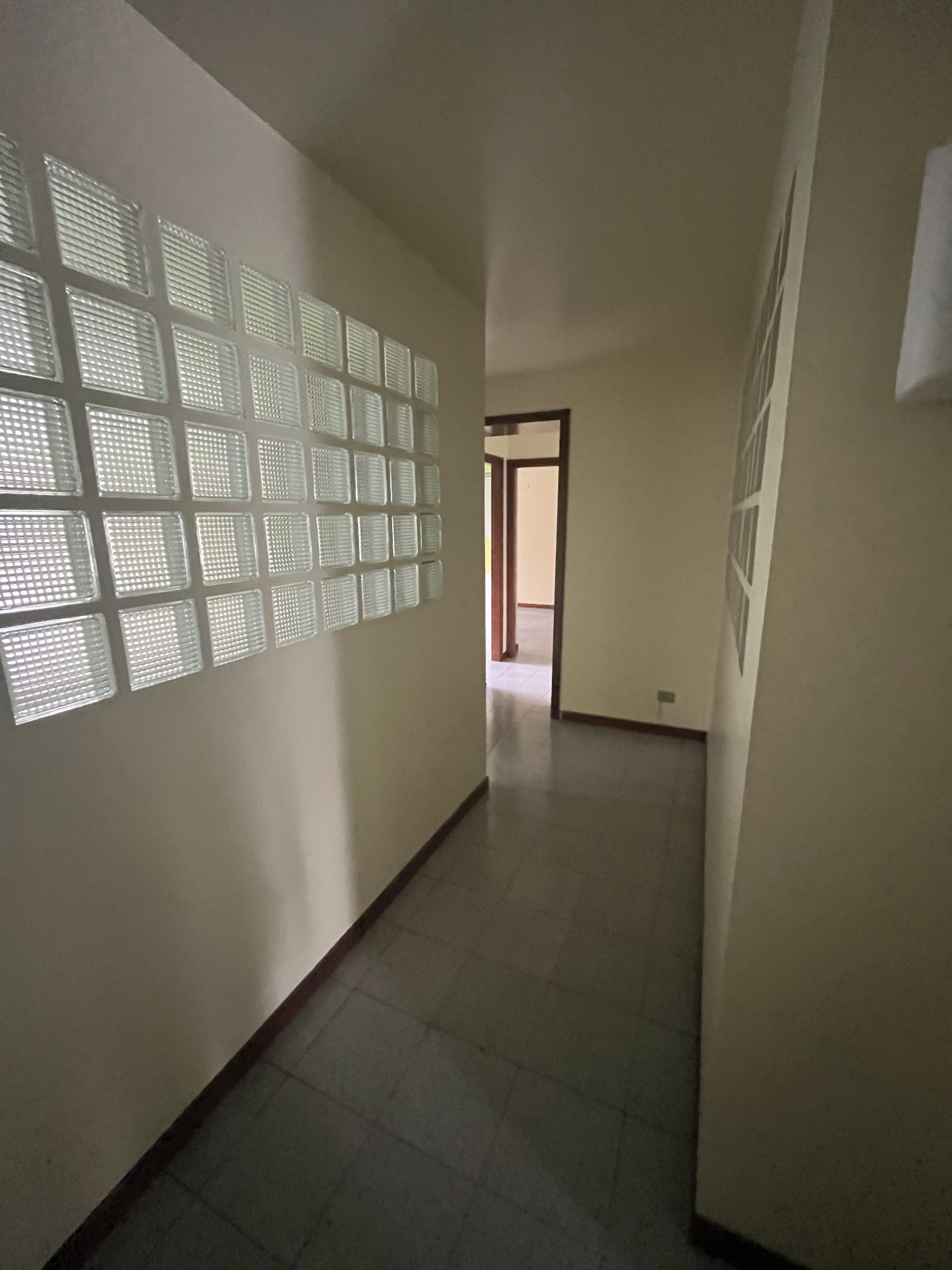 NERVIANO : 200 mq di uffici